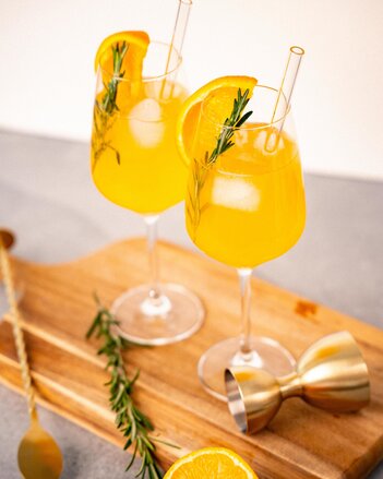 Orange-Bitter Spritz | © SONNENTOR